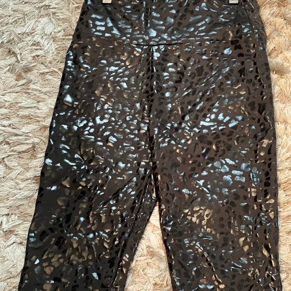 SHEIN BLACK WOMENS LEGGINGS- Never Worn. - Picture 2 of 3